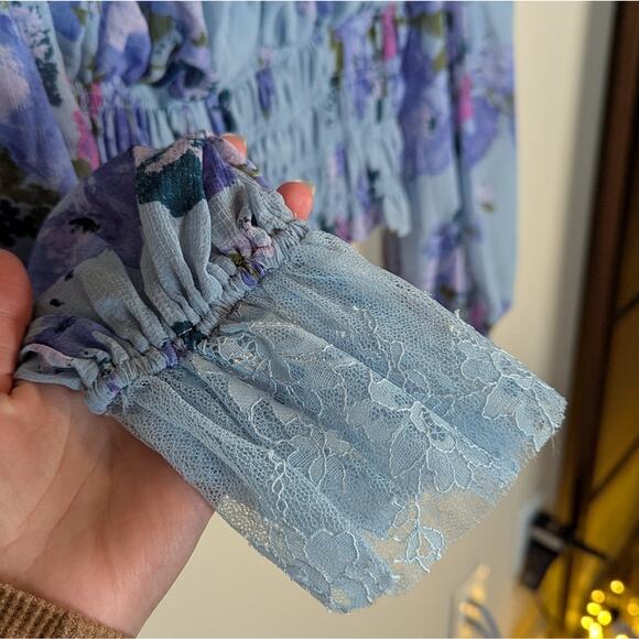 Free People Blue Floral Lace Long Sleeve Crop Top Blouse - Picture 6 of 10